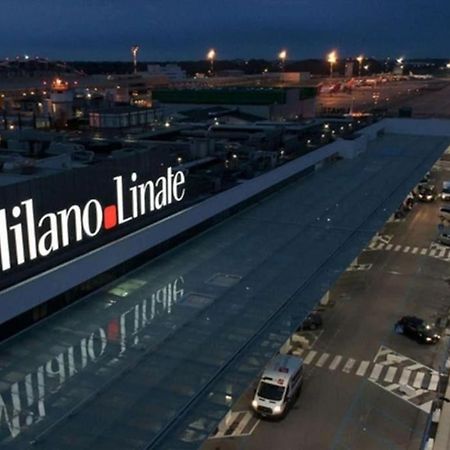 Linate Airport Elegant Suite,Tram 1 Minute Away 밀라노 외부 사진