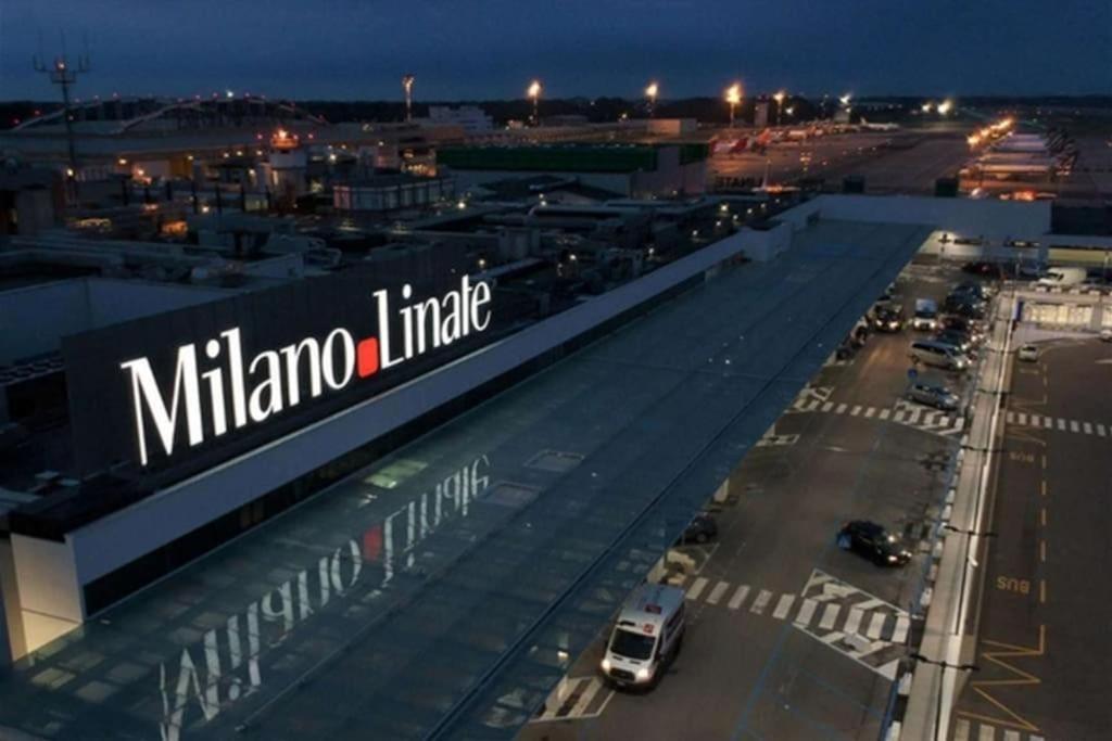 Linate Airport Elegant Suite,Tram 1 Minute Away 밀라노 외부 사진